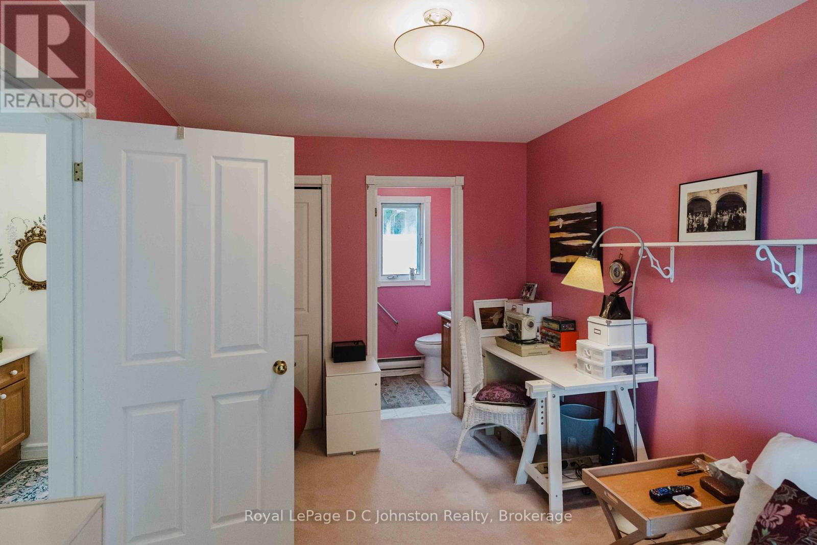 #UNIT 123 383 MCNABB STREET - 26