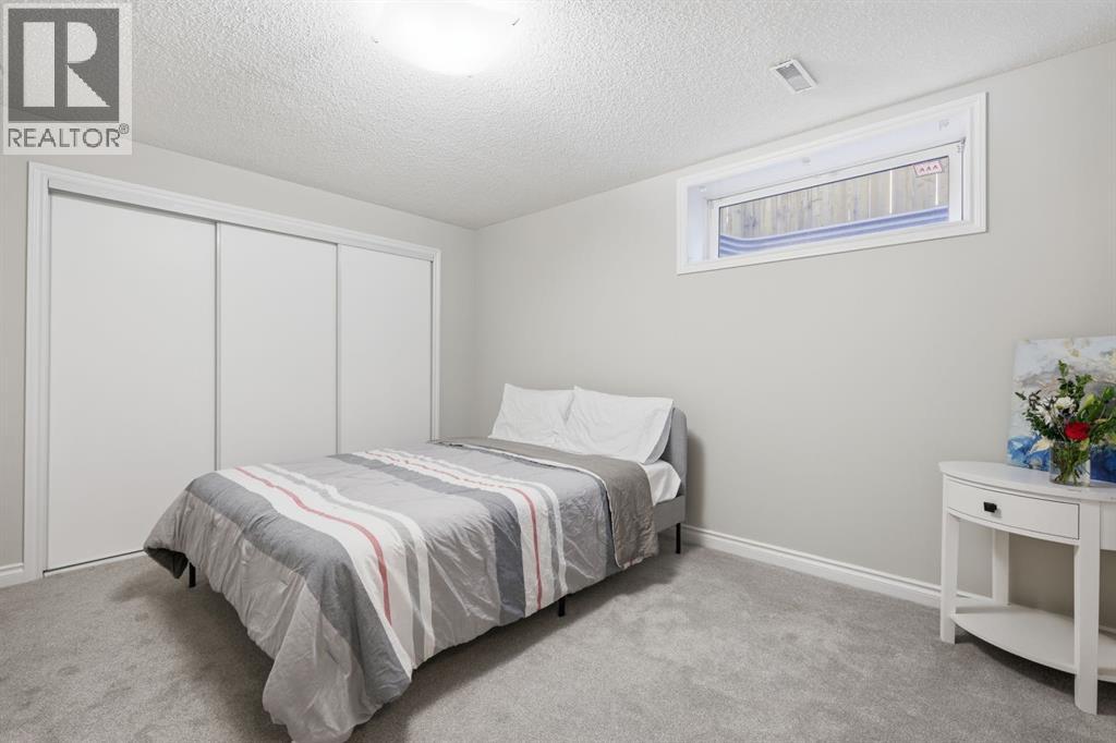 331 MILLVIEW Bay SW — photo 34