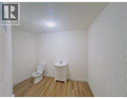 341 Douglas Avenue, photo 23