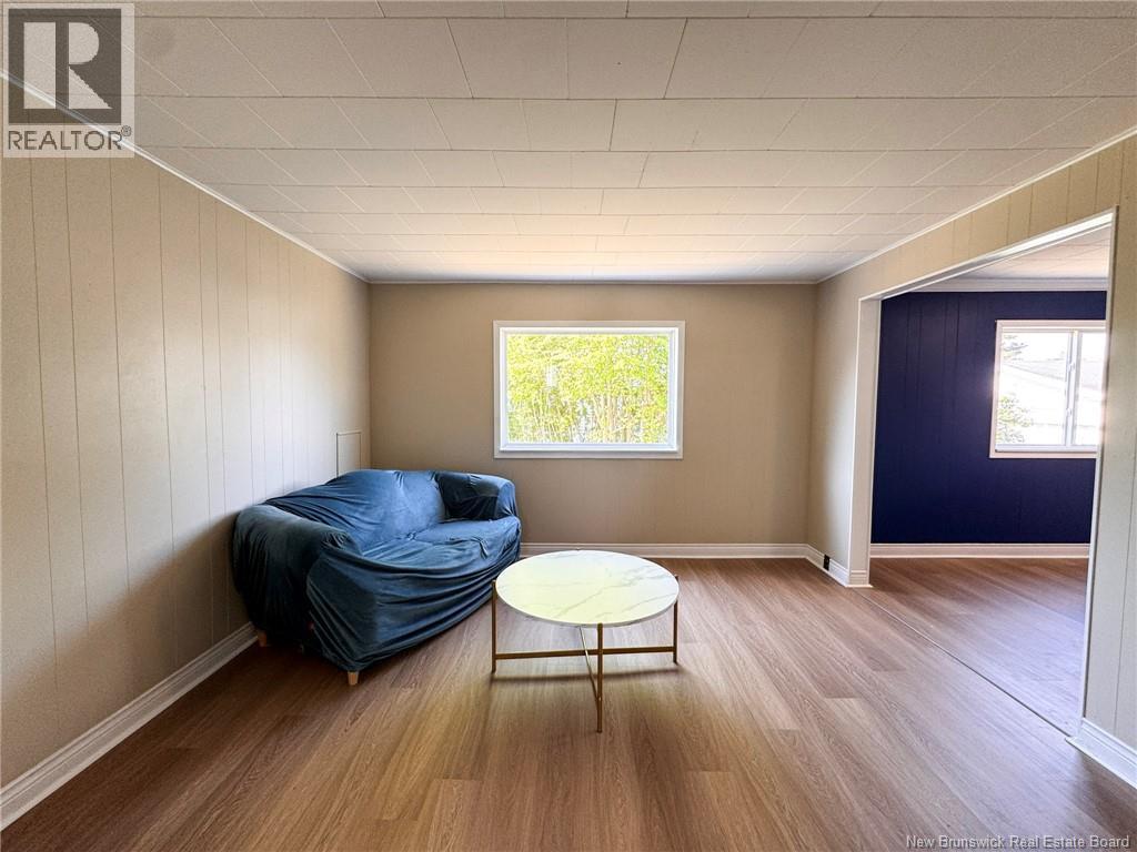 10 Kirk Street - Image 16