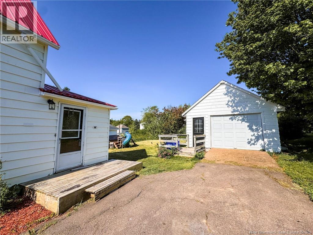 10 Kirk Street - 49