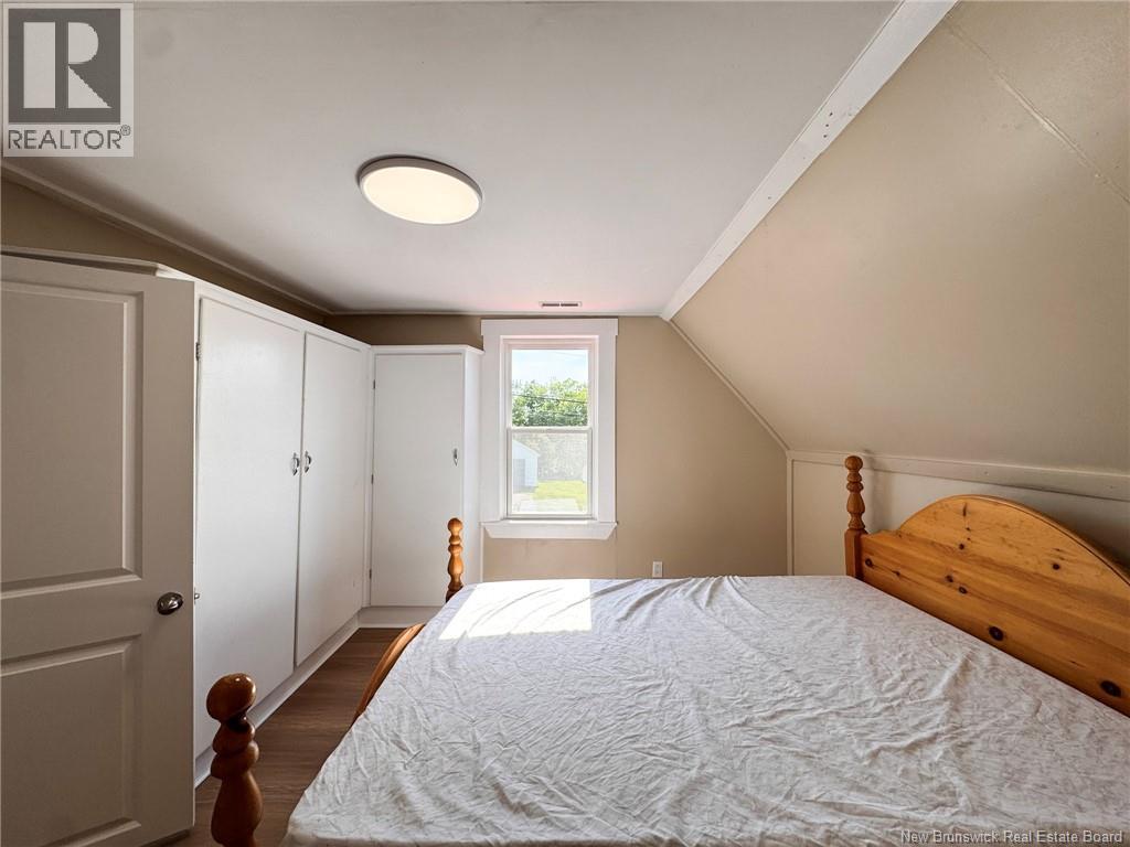 10 Kirk Street - 28