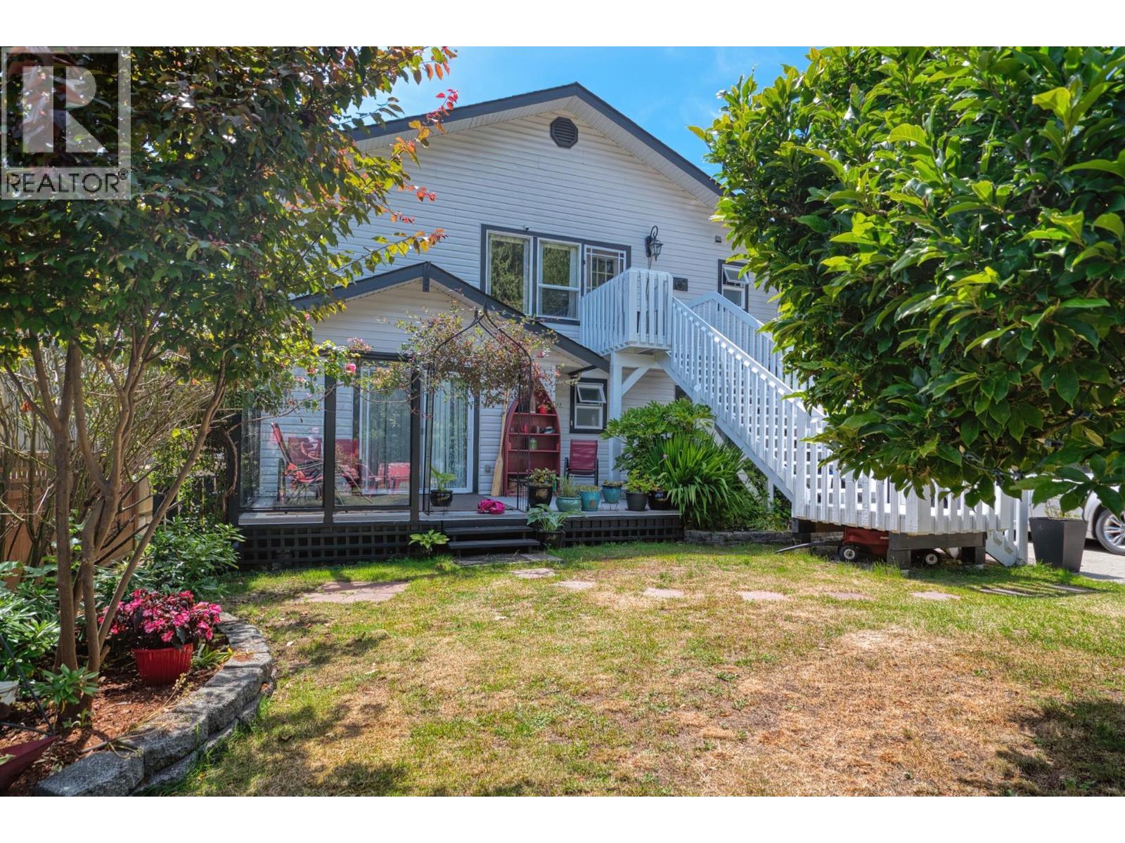 4664 SUNSHINE COAST HIGHWAY, Sechelt — photo 2