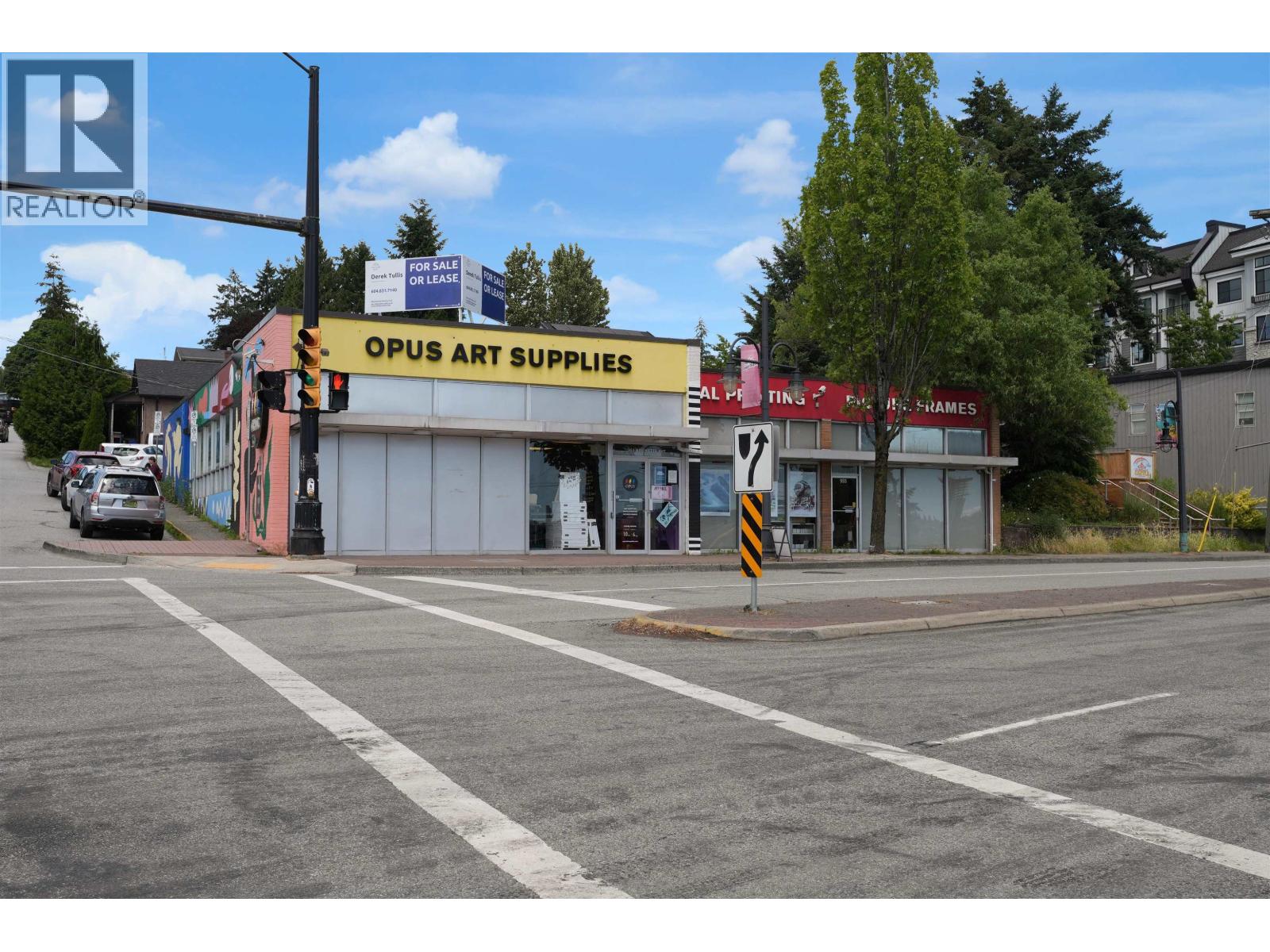 953 BRUNETTE AVENUE, Coquitlam — photo 2