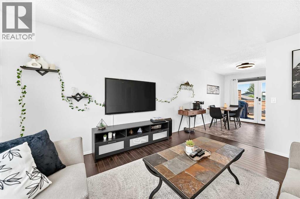 12 Aspen Crescent SE — photo 14