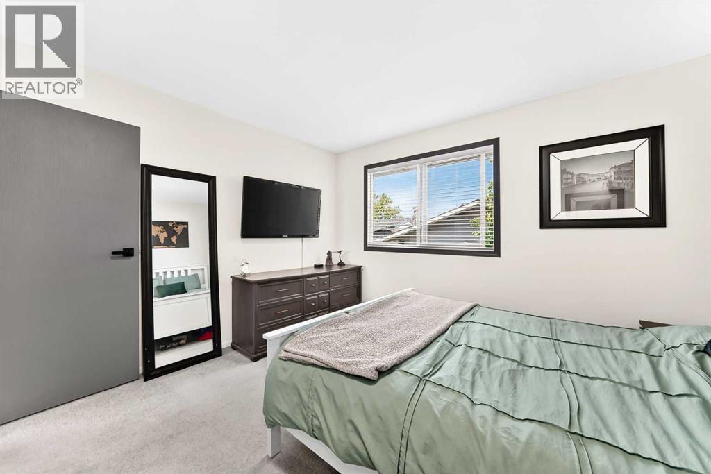 12 Aspen Crescent SE — photo 17