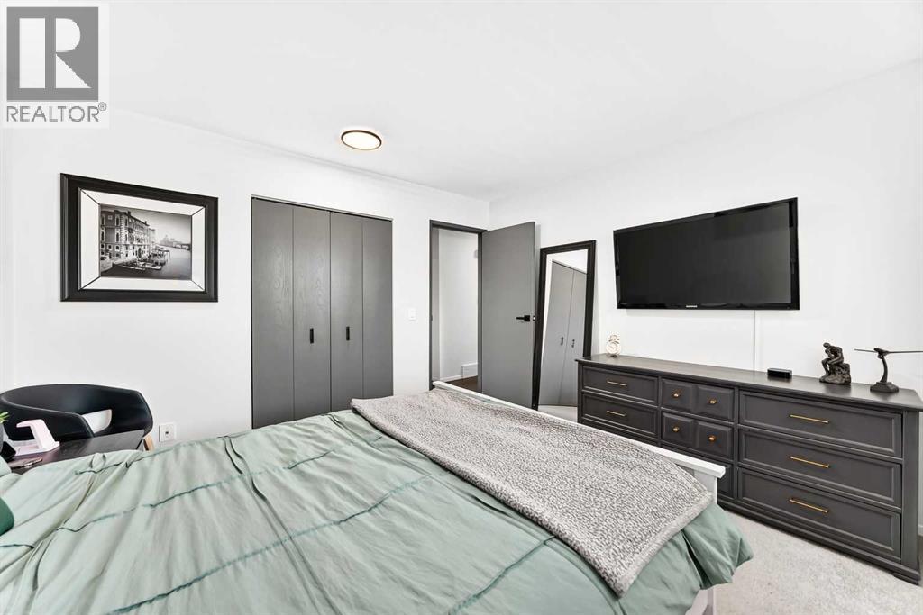 12 Aspen Crescent SE — photo 18