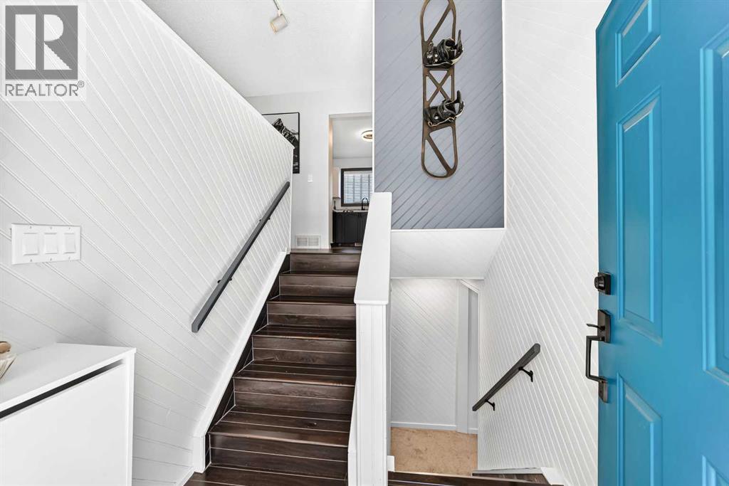 12 Aspen Crescent SE — photo 27