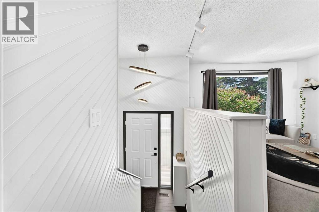 12 Aspen Crescent SE - photo 3
