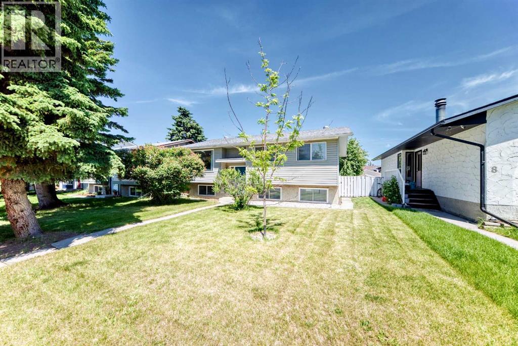 12 Aspen Crescent SE — photo 45