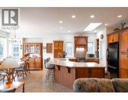 Family room - 6905 Mountainview Drive, Oliver, BC V0H1T4 Photo 8