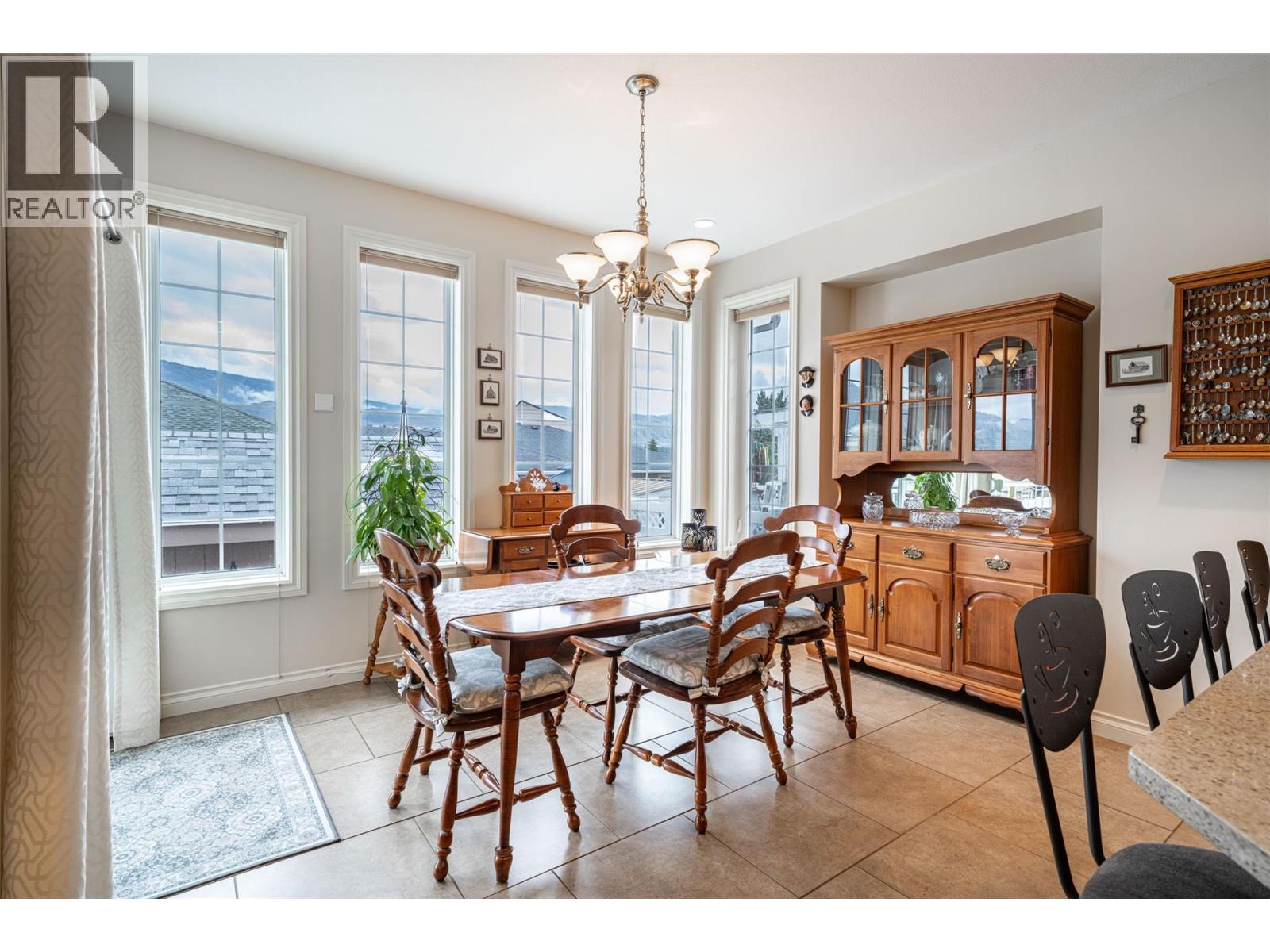 6905 MOUNTAINVIEW Drive - 10