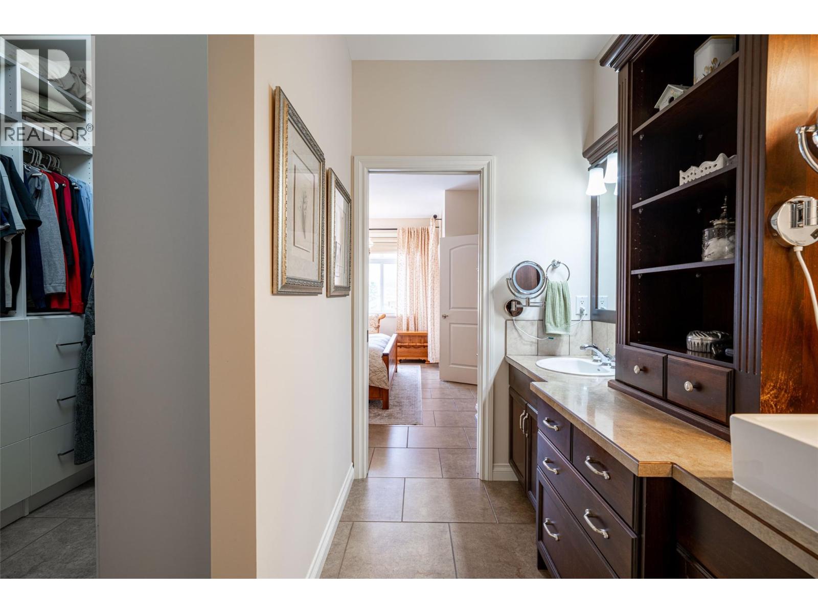 6905 MOUNTAINVIEW Drive - 13