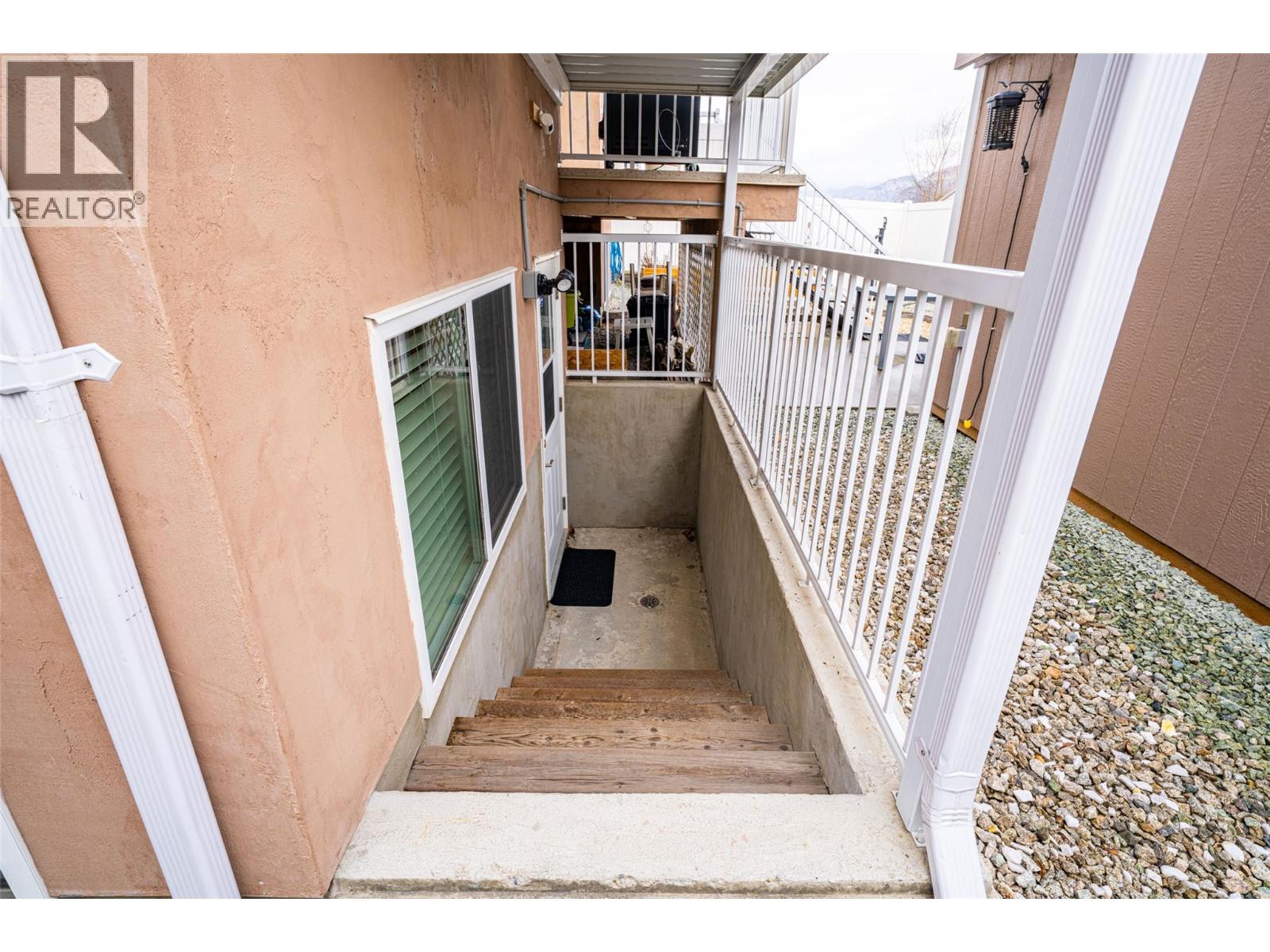 6905 MOUNTAINVIEW Drive - 47