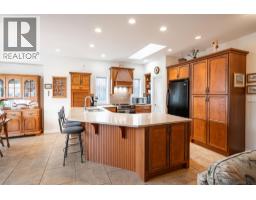 6905 Mountainview Drive, Oliver, BC V0H1T4 Photo 18