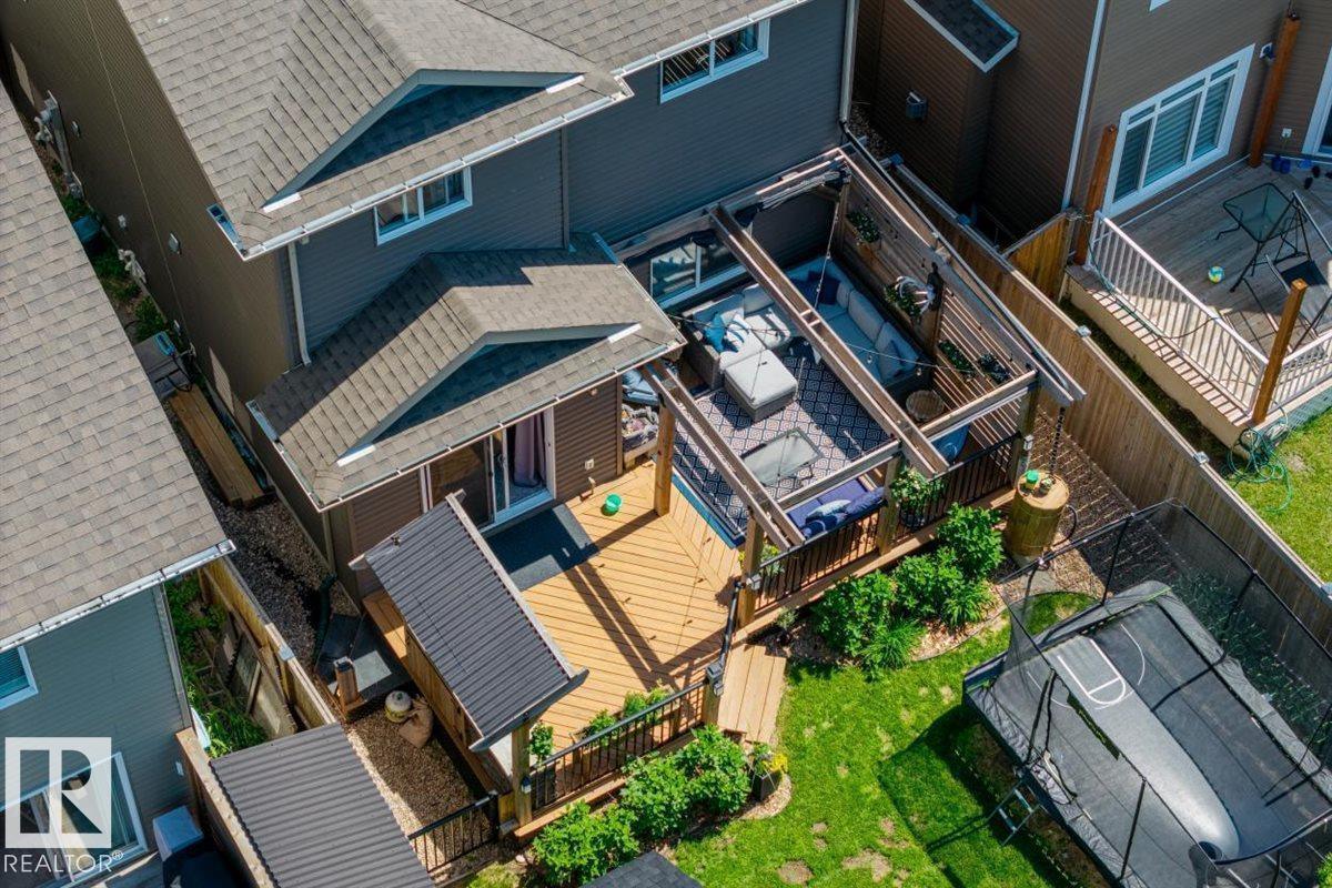 14 EDINBURGH CRT N — photo 42