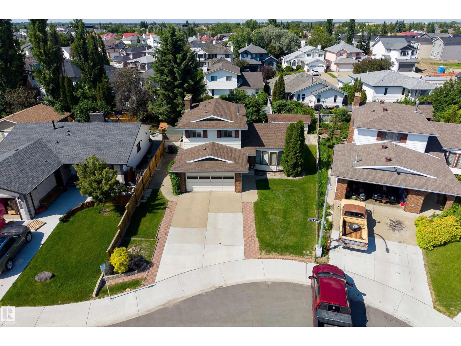 10210 173A AV NW — photo 40