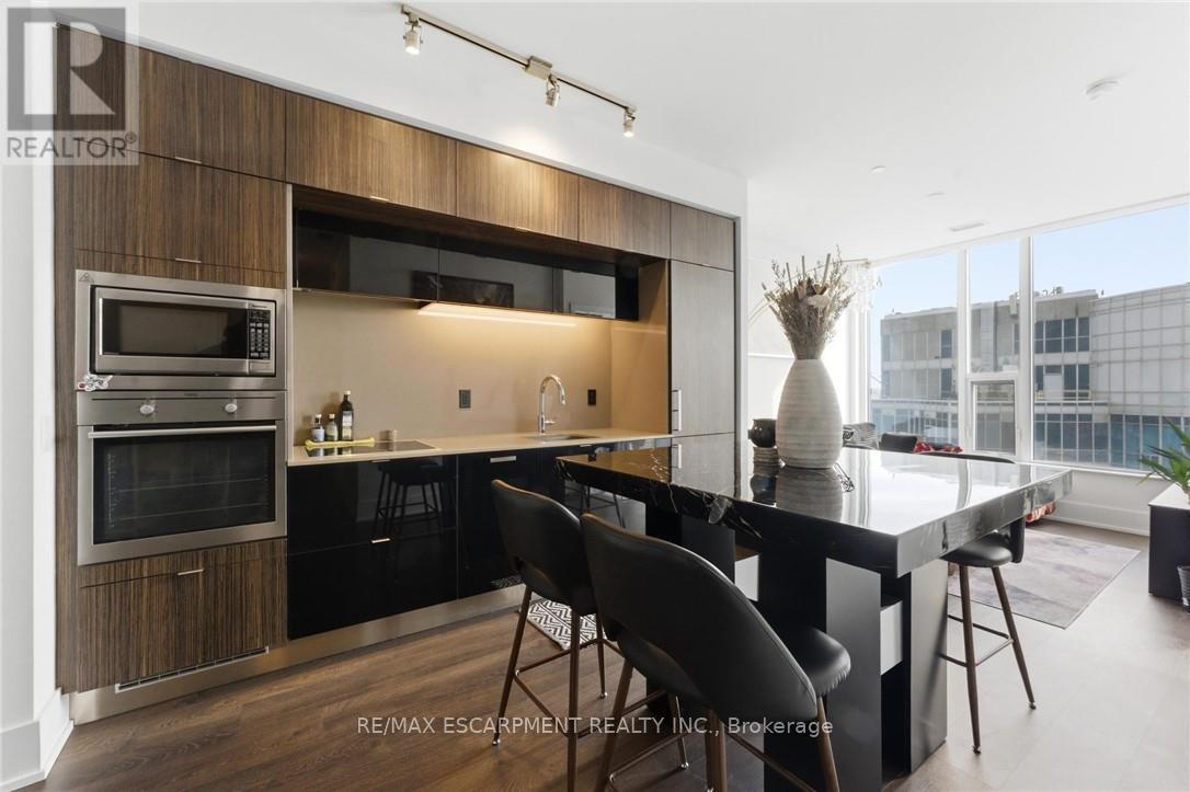 #3807 10 YORK STREET - 11