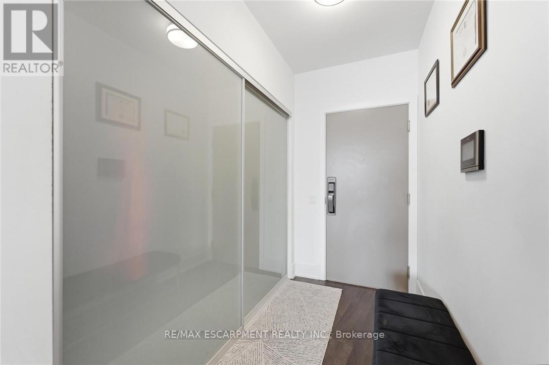 #3807 10 YORK STREET - 17