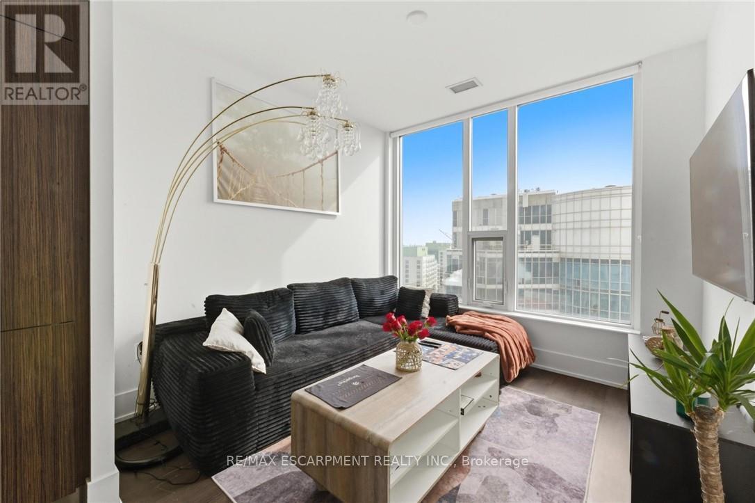 #3807 10 YORK STREET - 5