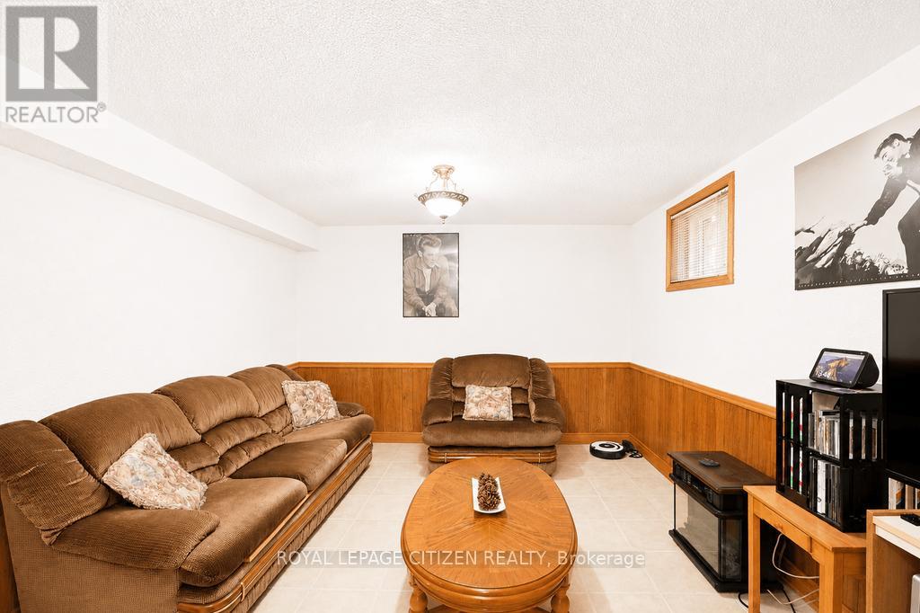 55 KITTIWAKE AVENUE - 44
