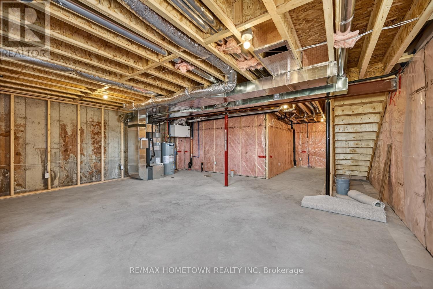 1013 DOBBIE STREET - 22