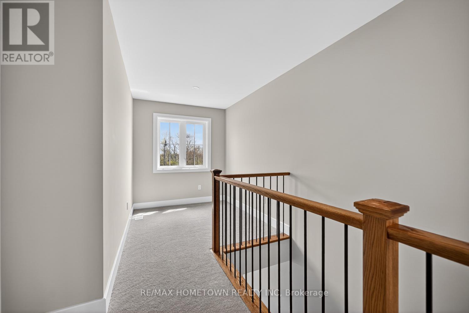 1013 DOBBIE STREET - 18