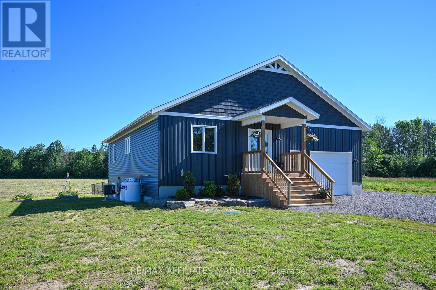 1162 RIDEAU RIVER ROAD - 2