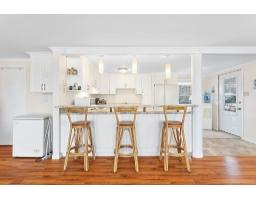 485 Ch. Des Outaouais, L Ile Du Grand Calumet, QC J0X1J0 Photo 11