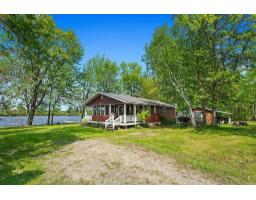 485 Ch. Des Outaouais, L Ile Du Grand Calumet, QC J0X1J0 Photo 24