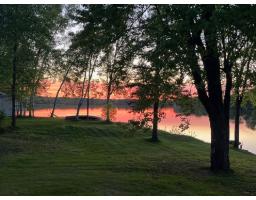 485 Ch. Des Outaouais, L Ile Du Grand Calumet, QC J0X1J0 Photo 36