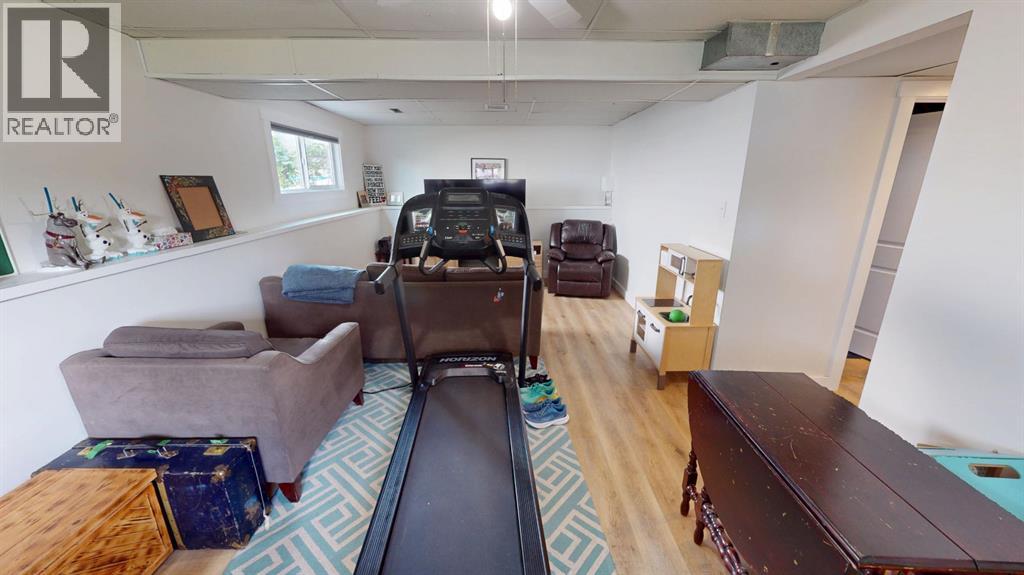 812 3 Avenue - 27