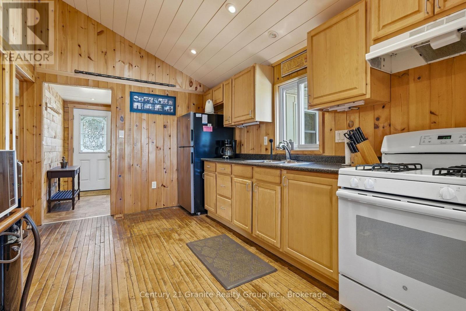 1035 HARVEST MOON LANE - 11
