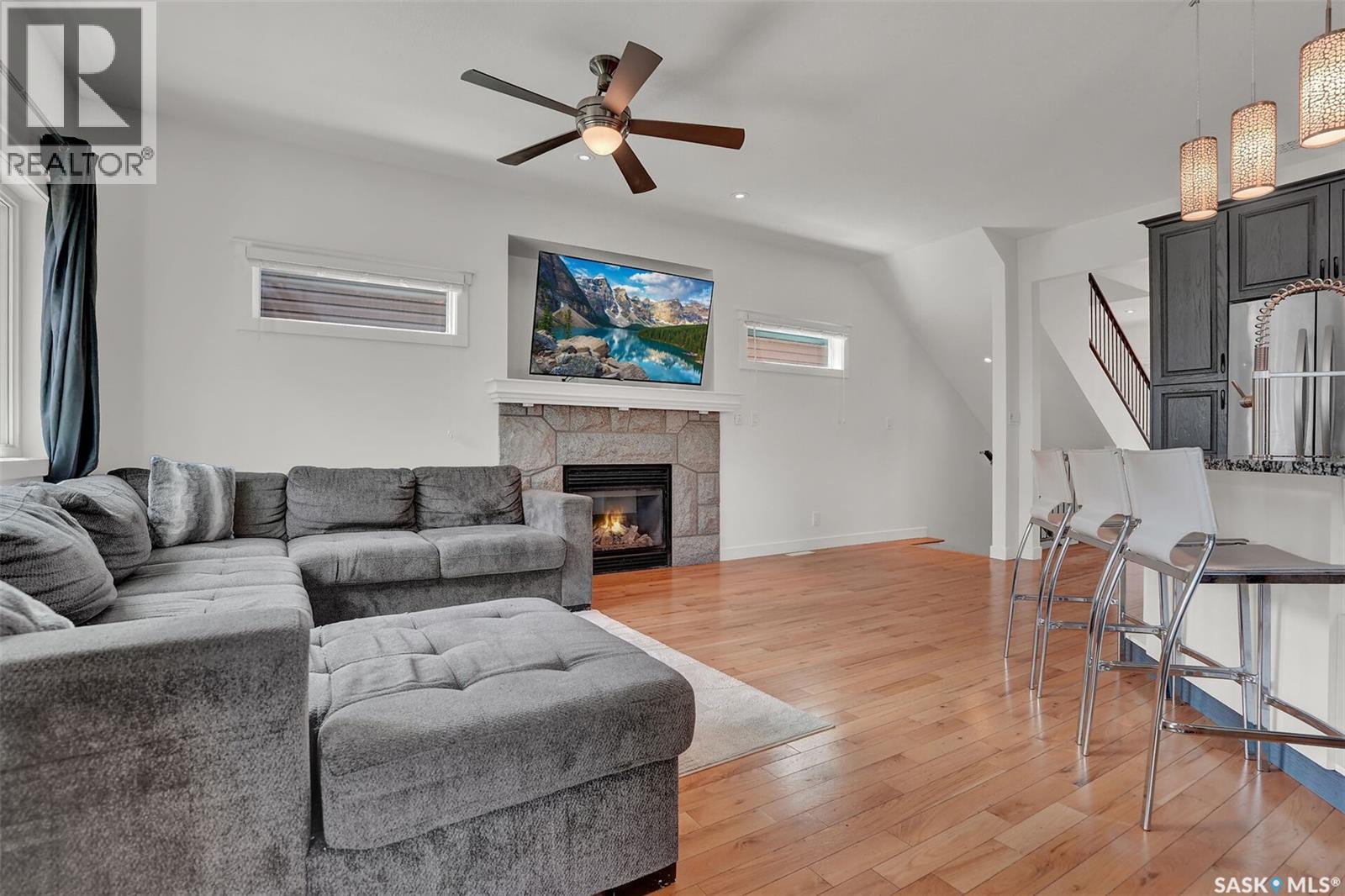 435 Terra Nova DRIVE — photo 12