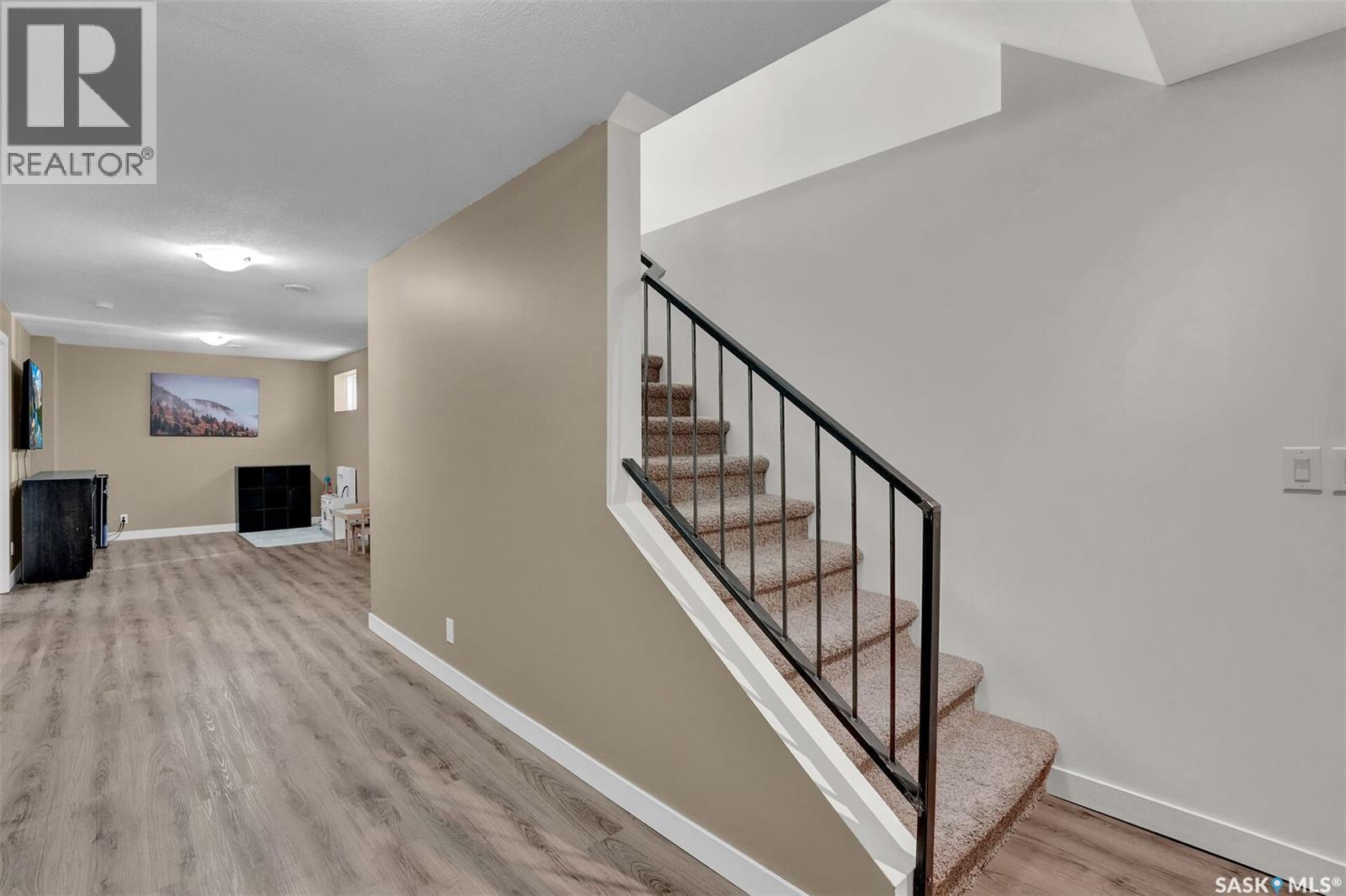 435 Terra Nova DRIVE — photo 7