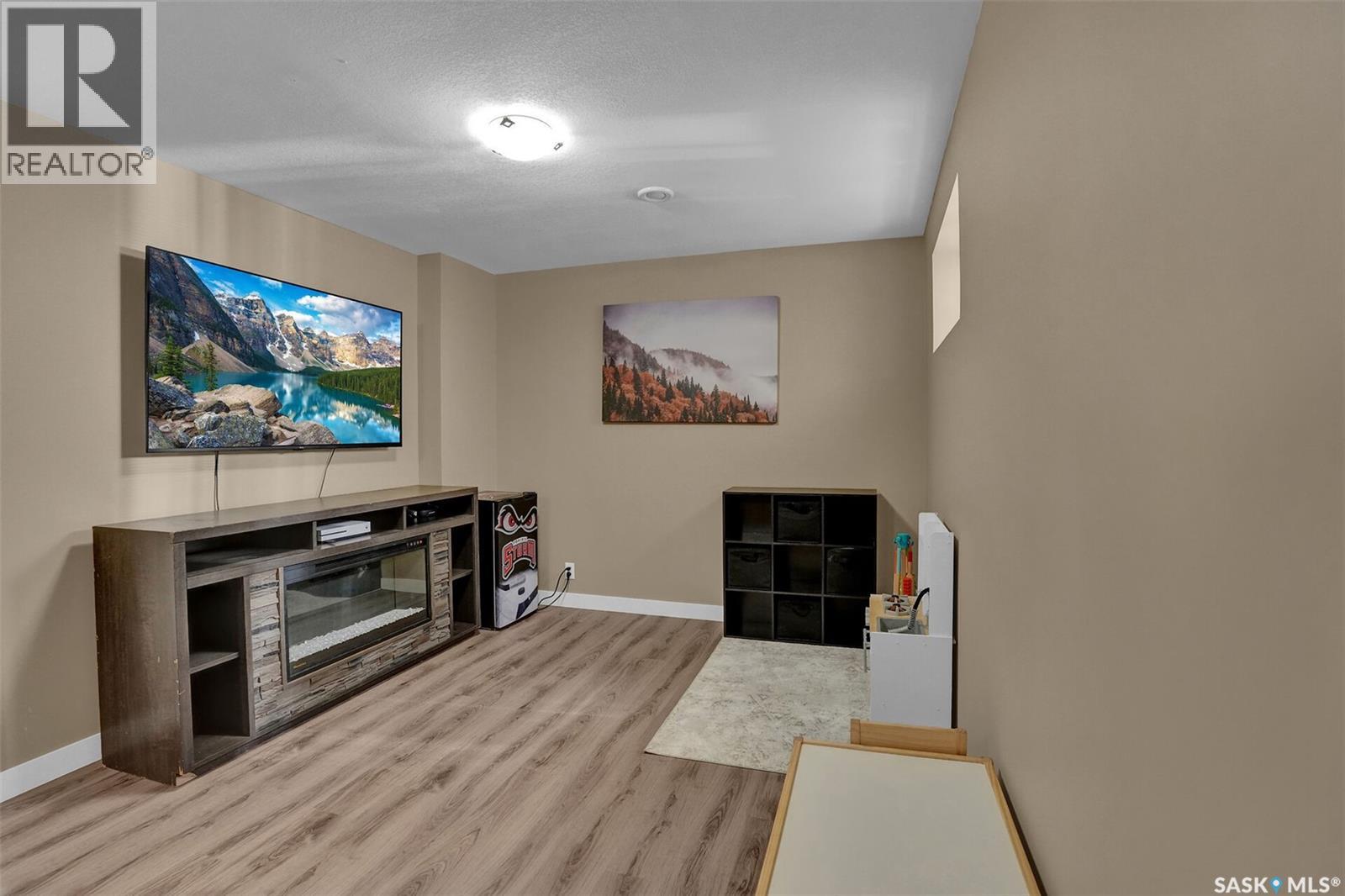 435 Terra Nova DRIVE — photo 8