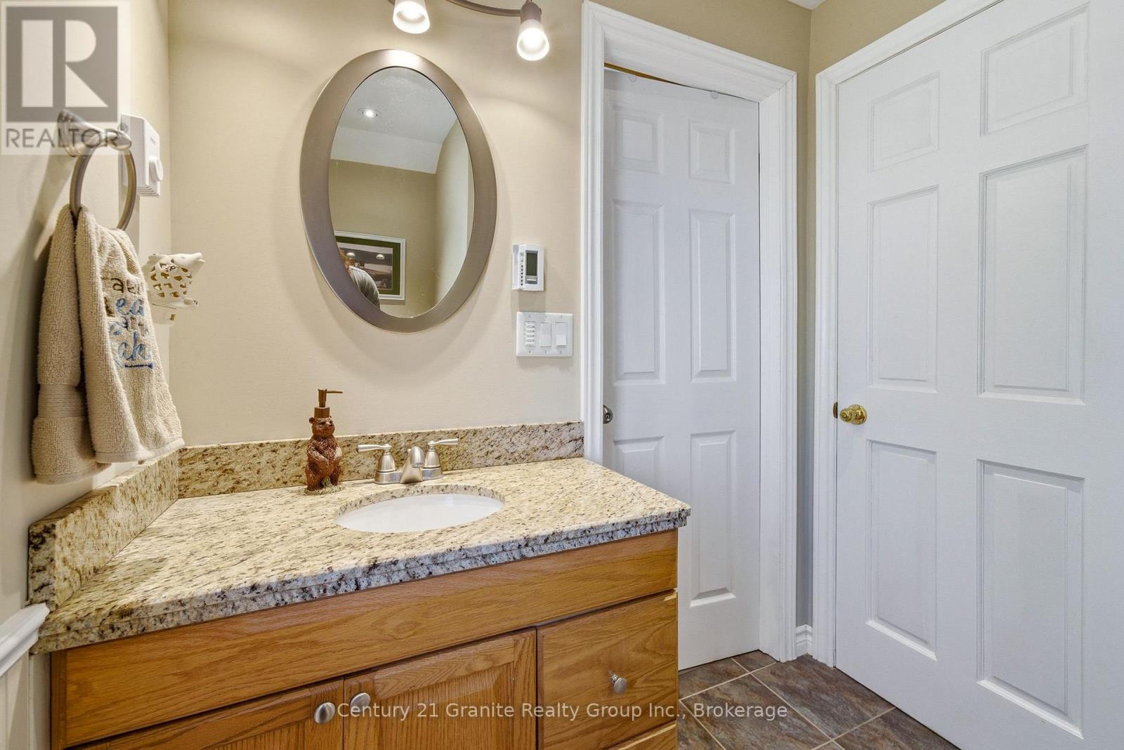 1035 HARVEST MOON LANE - 25