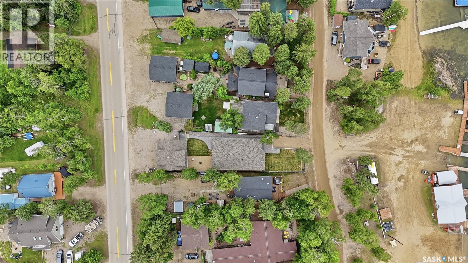 251 Lakeshore DRIVE — photo 10