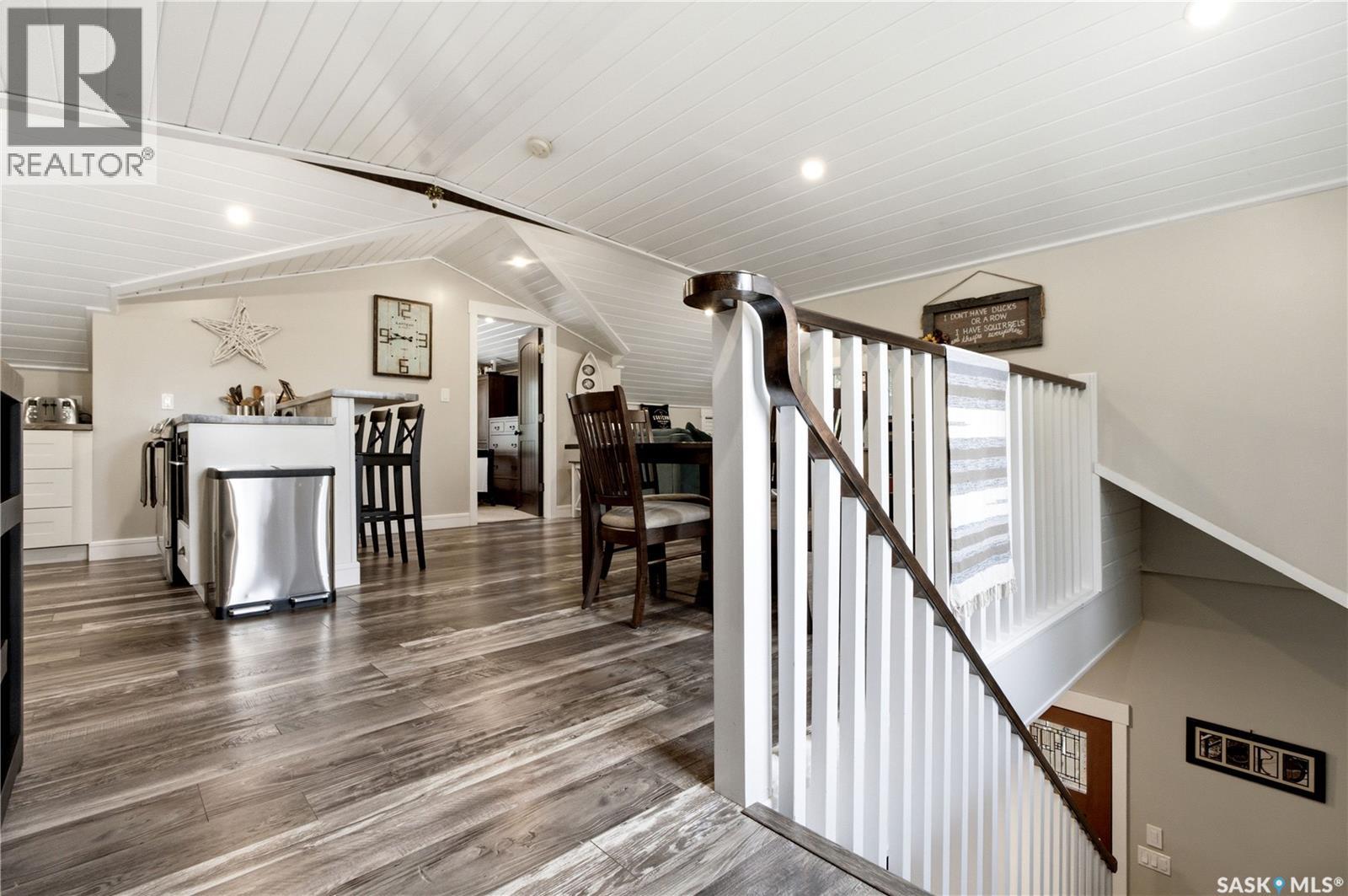 251 Lakeshore DRIVE — photo 63