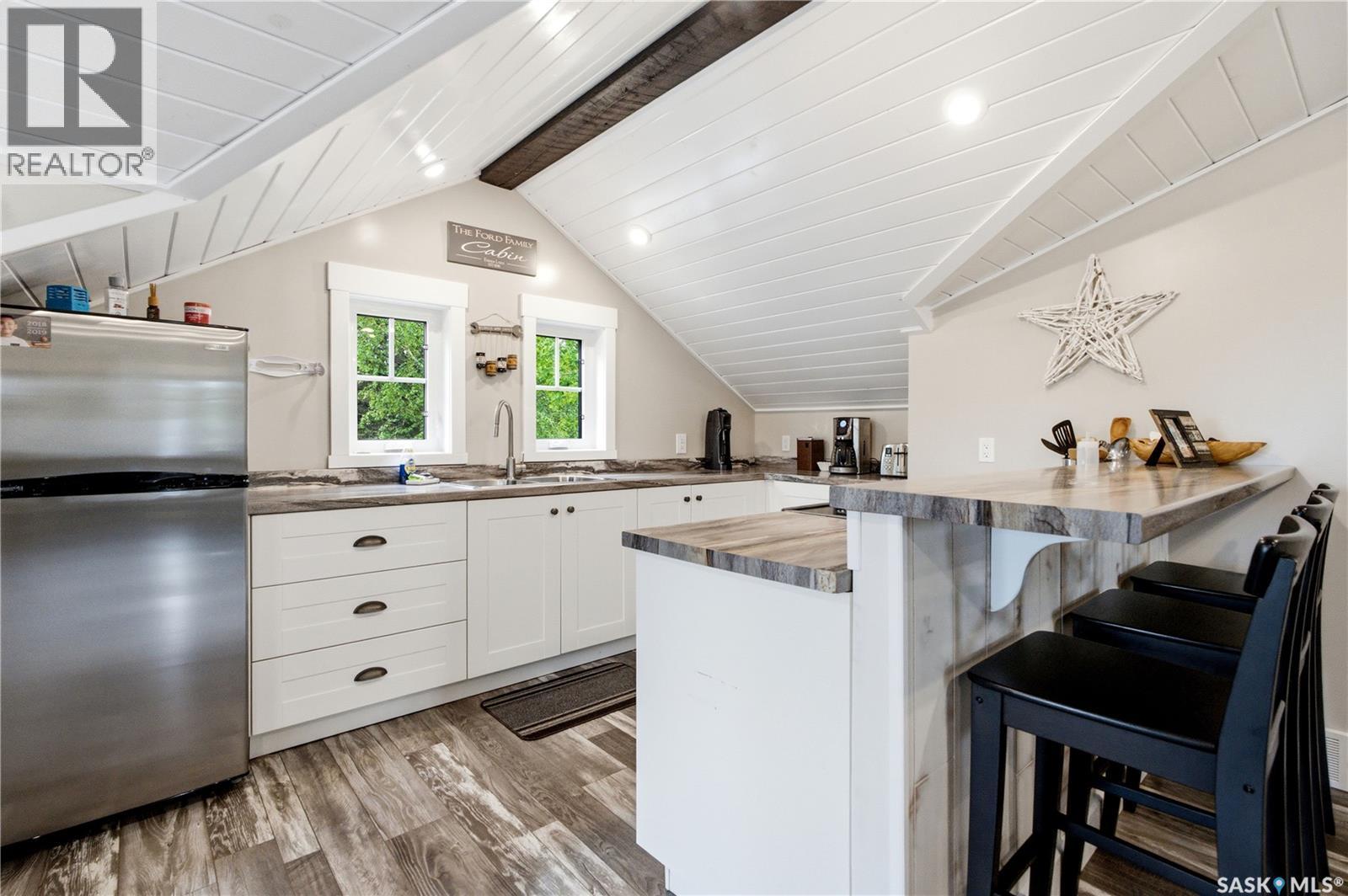 251 Lakeshore DRIVE — photo 66