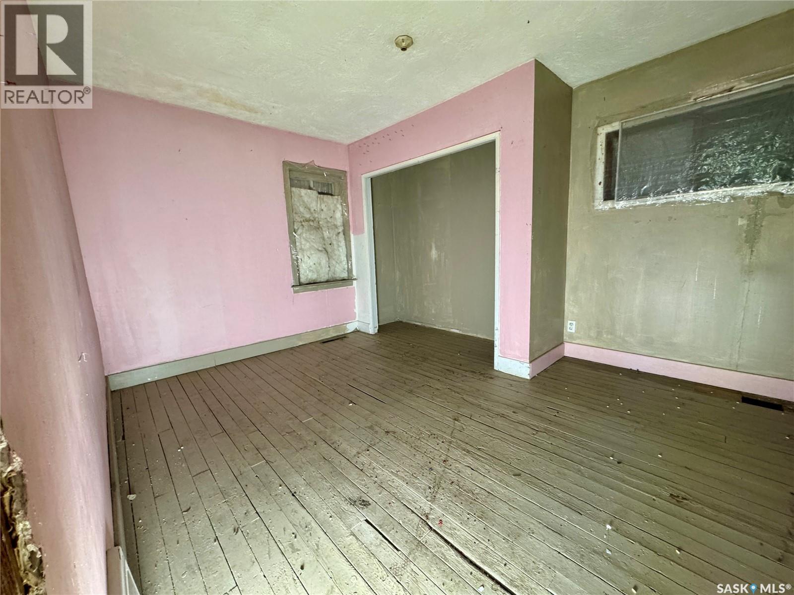200 Otter STREET - 4
