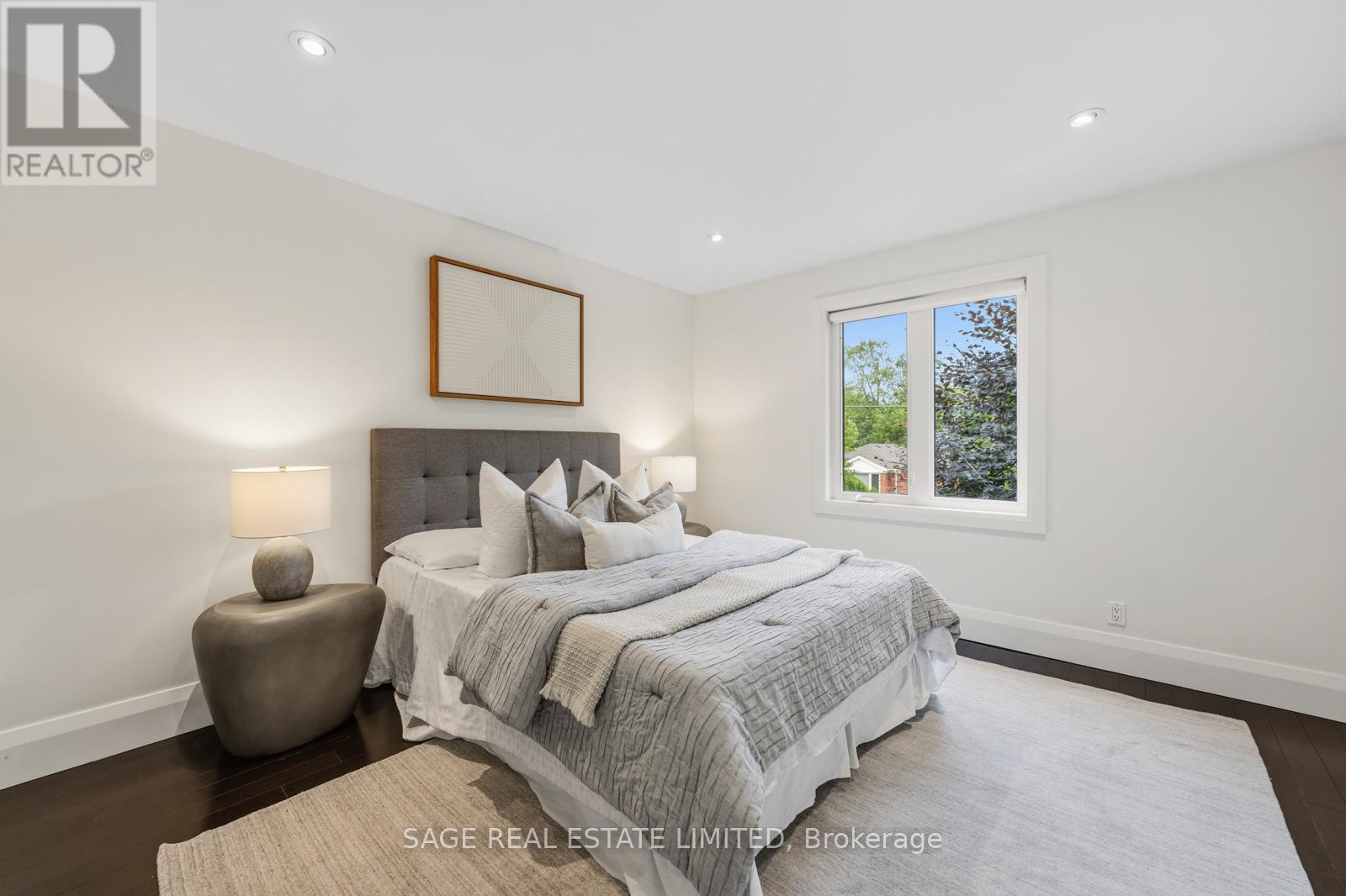 50 NORTHAMPTON DRIVE - 18