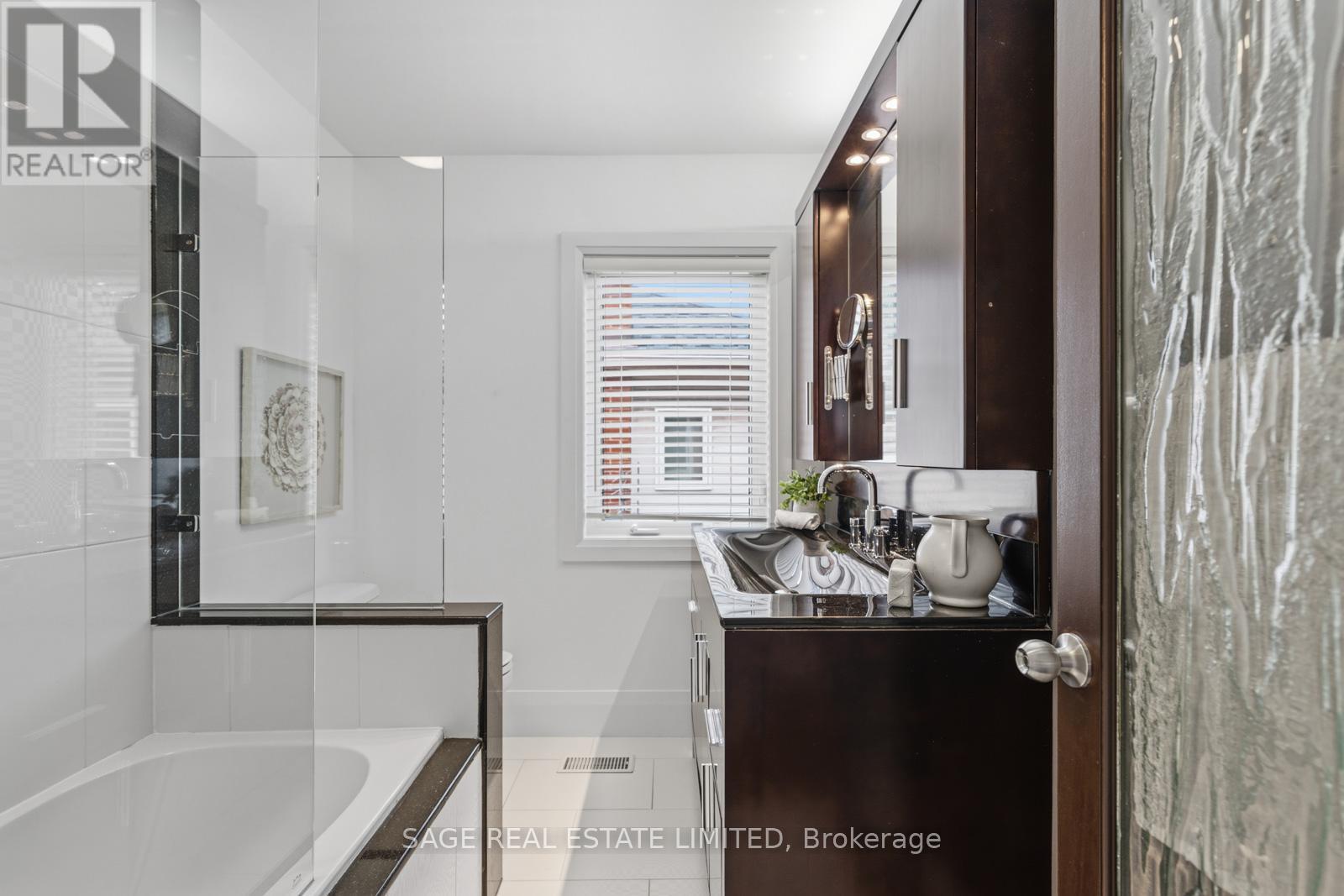50 NORTHAMPTON DRIVE - 24