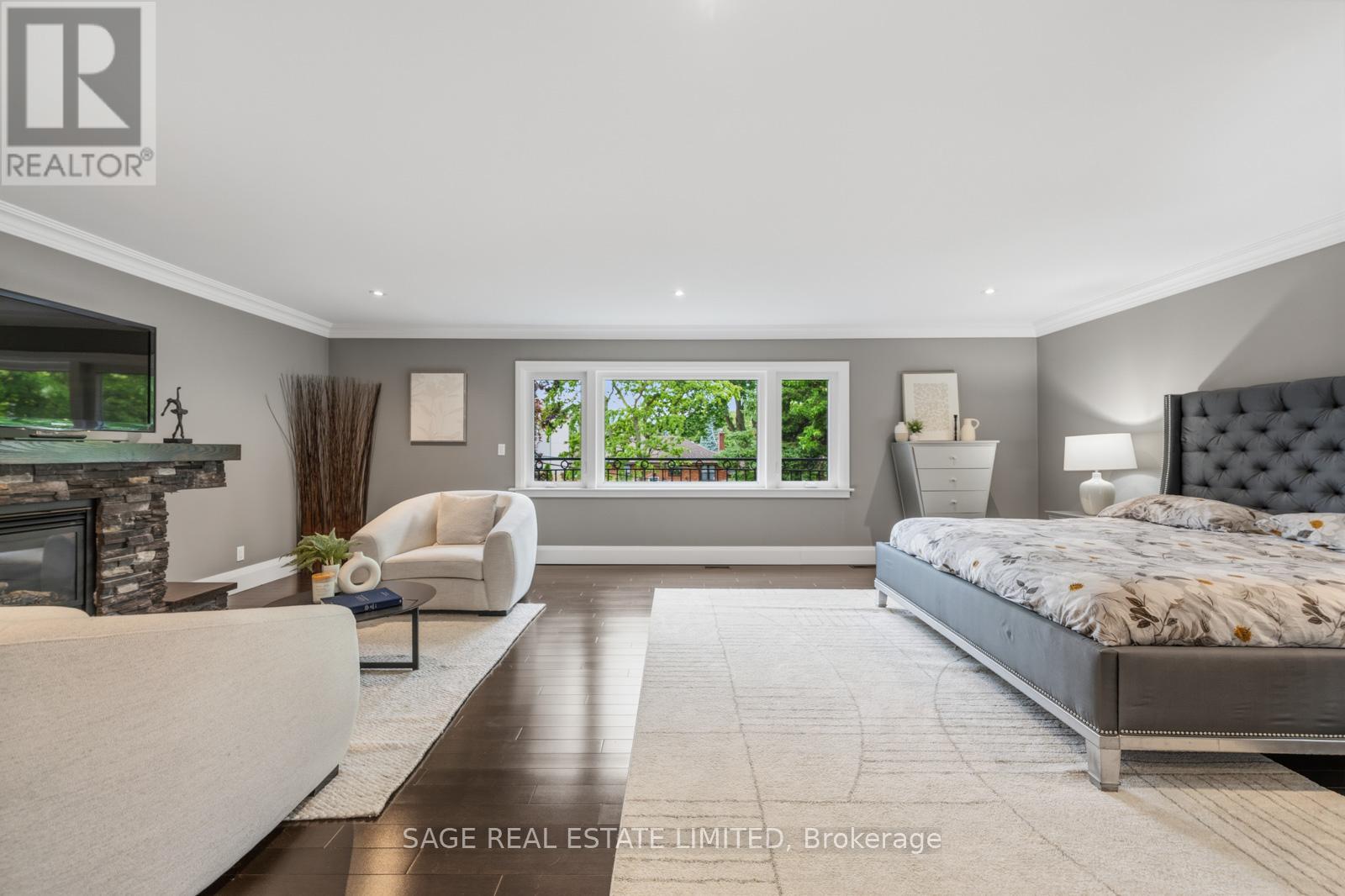 50 NORTHAMPTON DRIVE - 27
