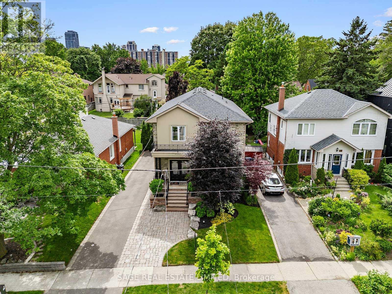 50 NORTHAMPTON DRIVE - 46