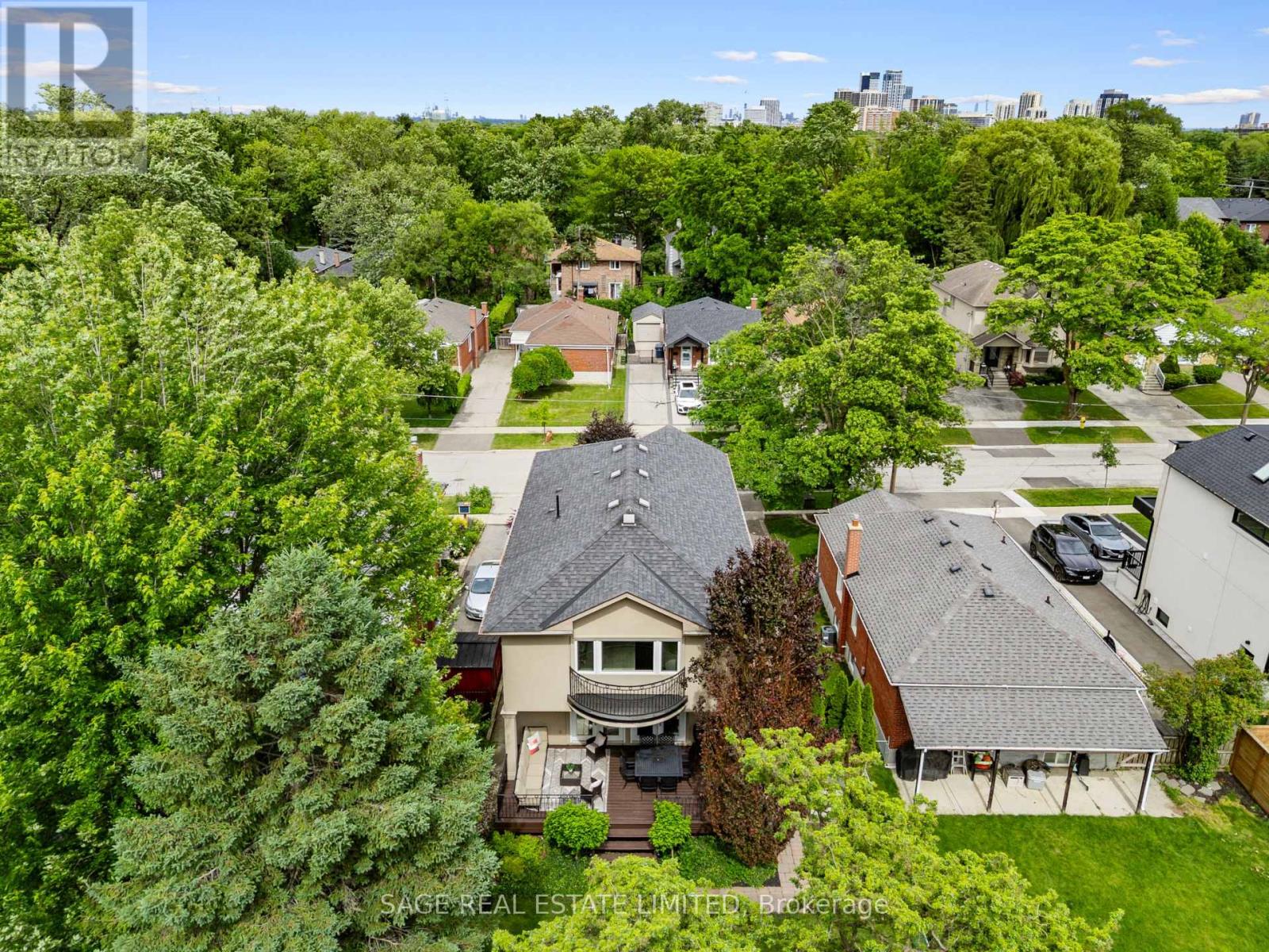 50 NORTHAMPTON DRIVE - 48