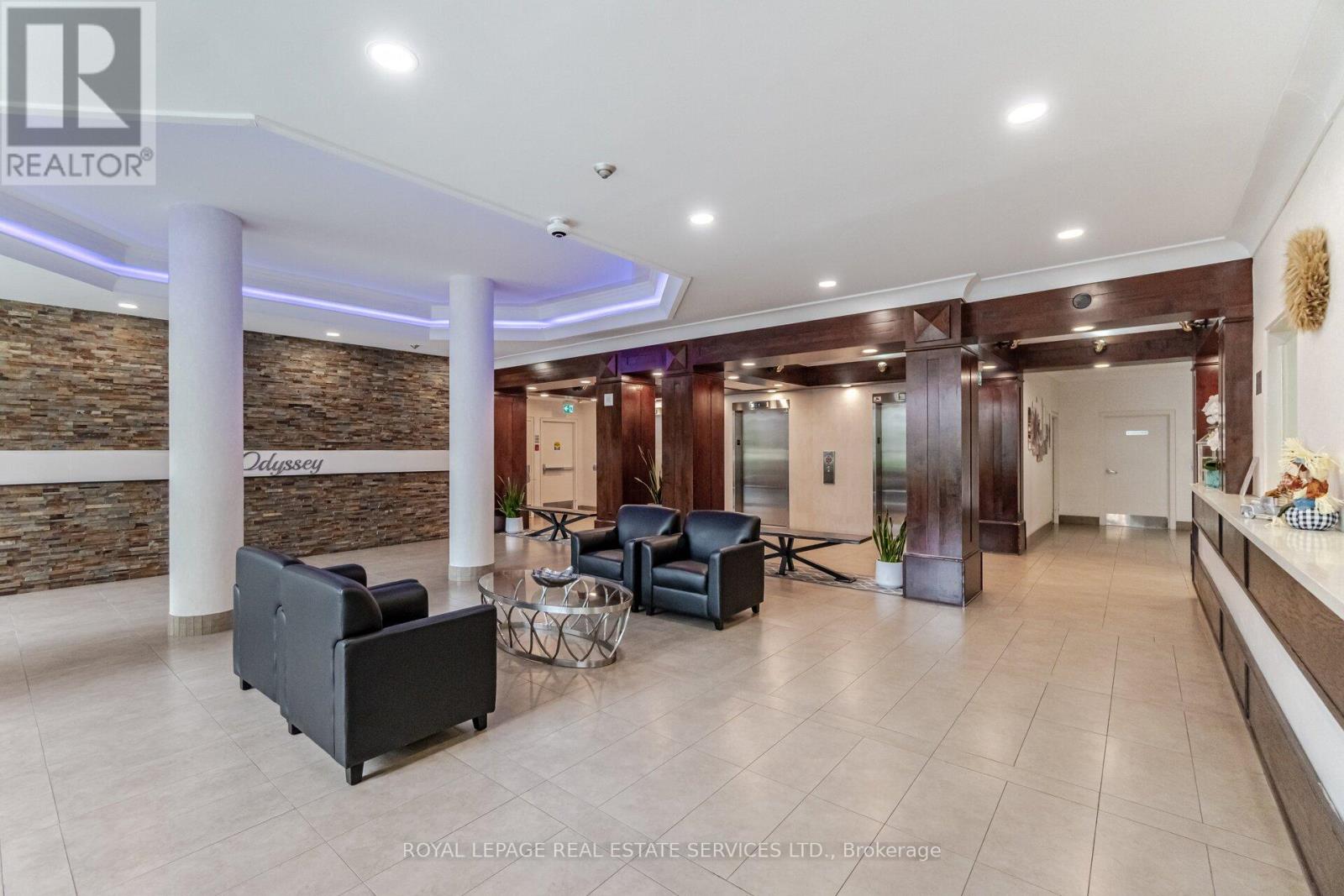 #PH05 250 WEBB DRIVE - 3