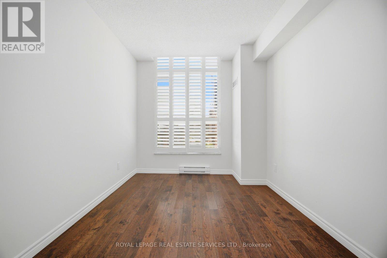 #PH05 250 WEBB DRIVE - 30