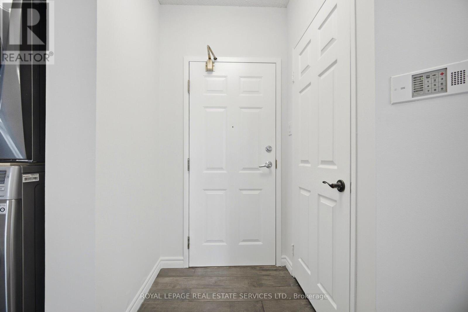 #PH05 250 WEBB DRIVE - 6