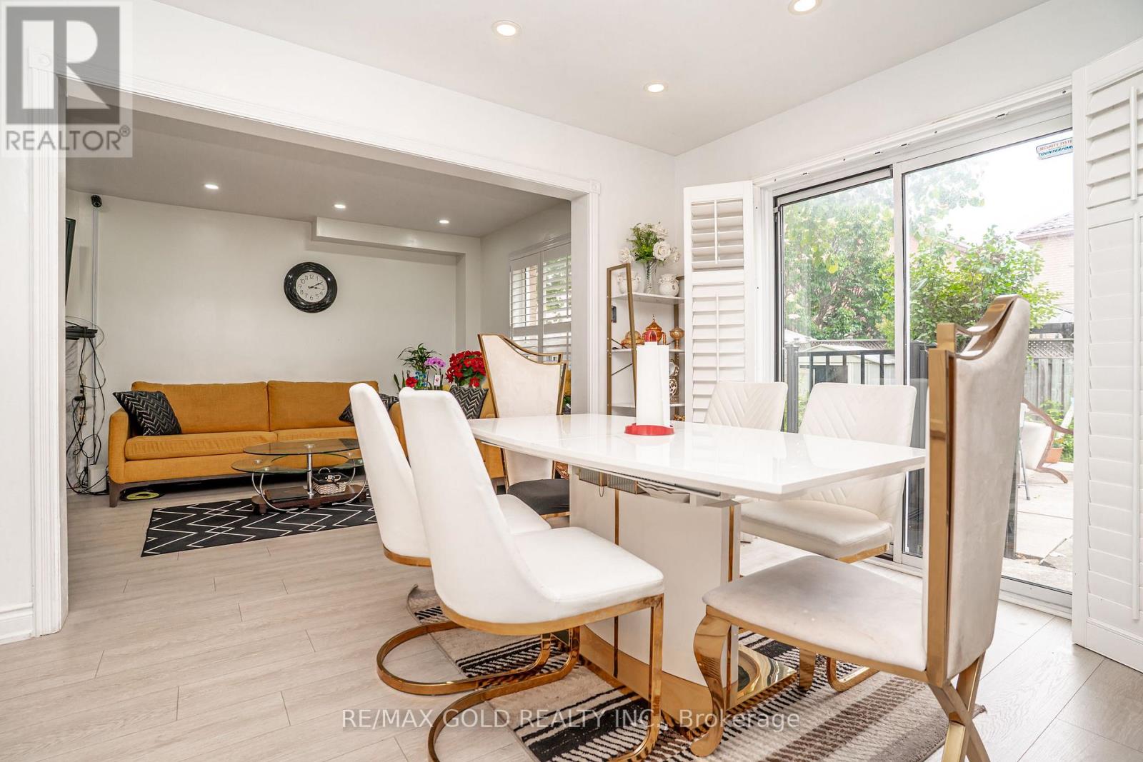 31 COLLEYVILLE STREET - 13